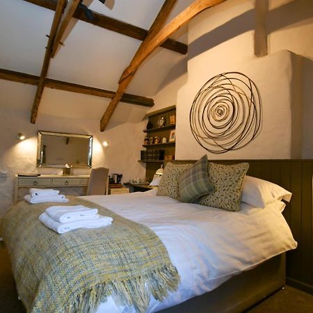 Carew Inn Esterno foto