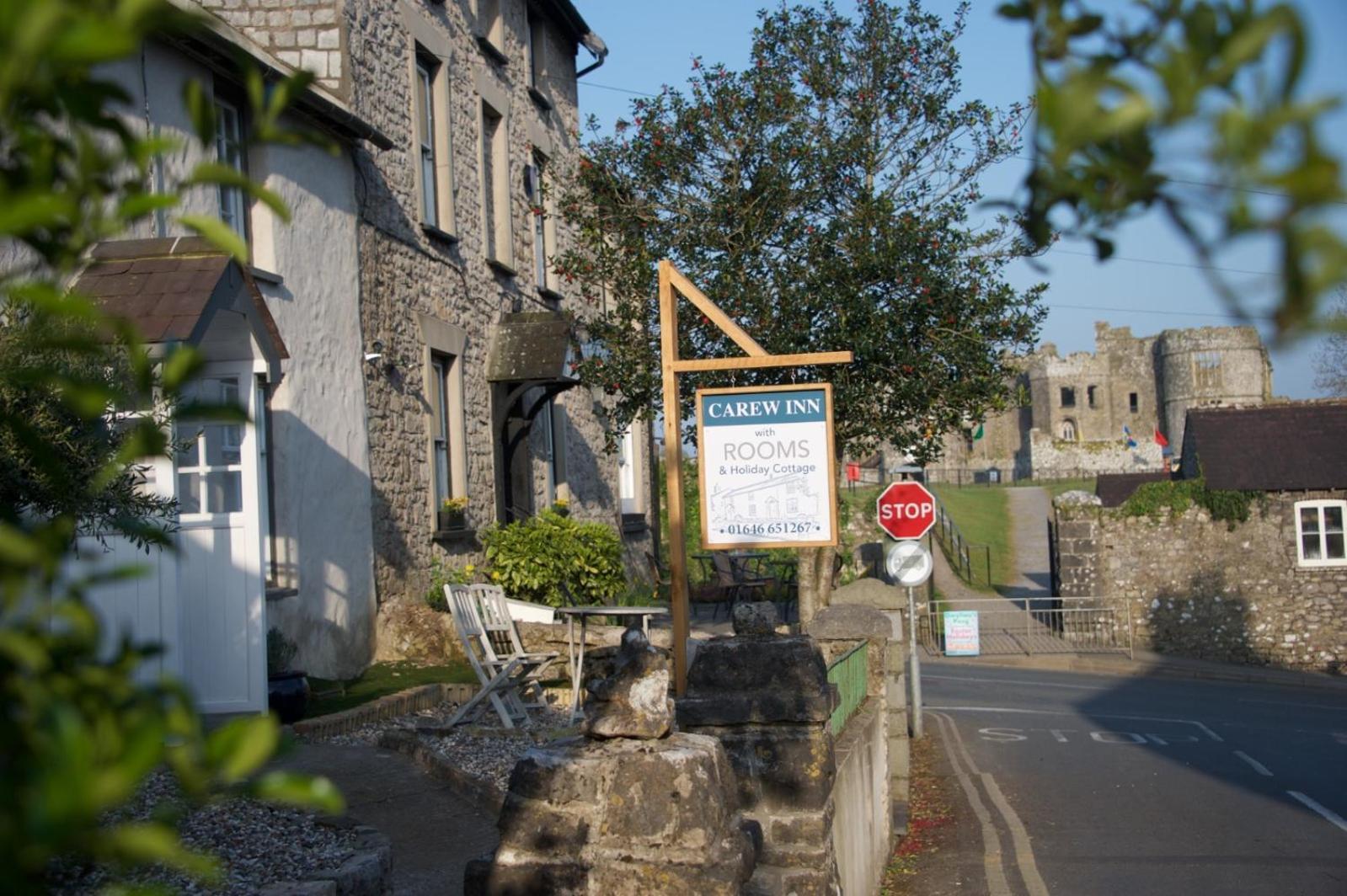 Carew Inn Esterno foto
